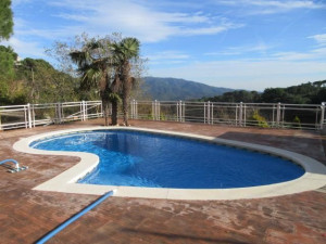 Magnífica casa en Serra Brava con piscina CON LICENCIA...