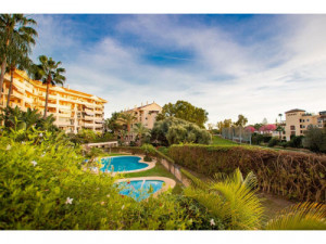 Estupendo Apartamento en Guadalmina Alta, Marbella