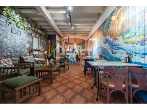 Espectacular Bar-Cafetería con Licencia C2 en Barcelon...