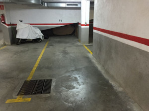 Varias plazas de parking en venta con trastero - Centro...