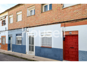 Casa en venta de 65 m² Calle Río Danubio, 10195 Cáce...