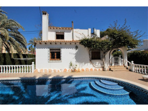 495000  € Orihuela Costa, Cabo Roig, chalet de 140 m2...