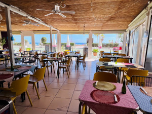 Restaurante en primera línea de playa con vivienda: ¡...