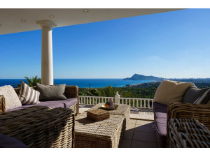 Villa de Lujo Moderna con Impresionantes Vistas al Mar ...