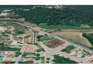 Terreno en zona de expansión en Ferreries