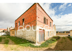 Casa en venta de 247 m² Camino Lantadilla 09100 Melgar...