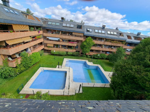 Piso + Apartamento independiente con terraza en urbaniz...