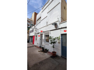 Preciosa casa Adosada en Barcelona ciudad con terraza y...