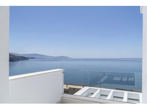 Villa con vistas panorámicas de 180º sobre el mar
