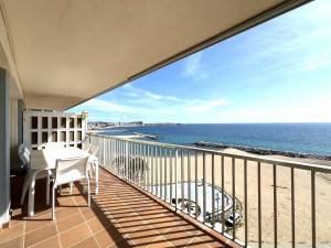 Apartamento en 1ª Línea de playa en Sant Antoni de Ca...