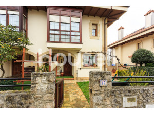Casa en venta de 233 m² Barrio el Carmen, 39600 Camarg...