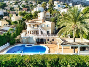 Espectacular villa en venta con vistas al mar en Calpe:...