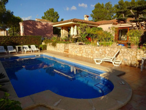 Se vende villa de lujo con piscina en Santa Ponsa