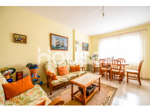 Casa en venta de 106 m² en Calle Larga, 47238 Alcazar...