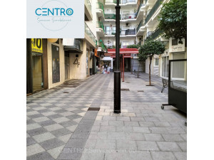 Se alquila local comercial en pleno Centro de Algeciras