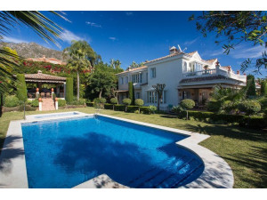 Fantástica Villa en sierra Blanca, Marbella