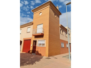 Casa de 3 dormitorios en Playa Granada en Motril
