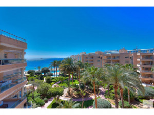 Precioso ático con fabulosas vistas al mar en Playa d&...
