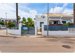 Villa en venta en Lomas de Cabo Roig-Los Dolses (Orihue...
