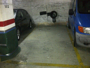 Plaza de aparcamiento en zona centro de Santa Coloma de...