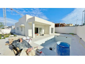 399900 € Benijofar Villa de obra nueva de 124 m2, 3 d...