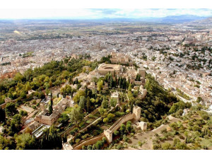 Atico Dúplex en casco histórico de Granada