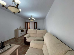 Se vende un piso nuevo en Av salobreña con: Salón.   ...