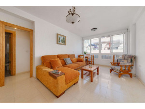 Apartamento de 3 dormitorios cerca del mar - Torrevieja...