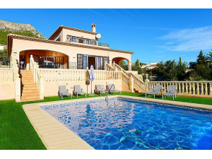 Villa con piscina privada a la venta en Calp