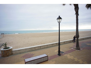 CH680. PENTHOUSE WITH SEA VIEWS IN THE CENTER OF ROTA. ...