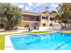 Casa con piscina en Tiana a 10 minutos de Barcelona