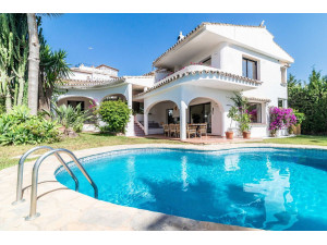 Estupenda Villa en Nueva Andalucía, Marbella