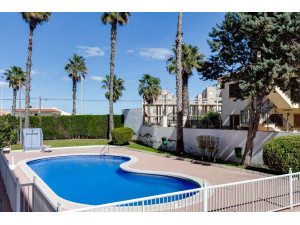 Magnífico apartamento dúplex con piscina en Torreviej...