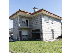 Casa-Chalet en Venta en Budiño Pontevedra Ref: DA01016...