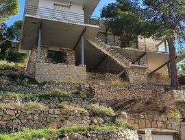 CHALET PARA REFORMAR EN BENIDORM CON VISTAS AL MAR