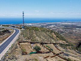 TERENO EN PAREDES NUEVAS - ARICO