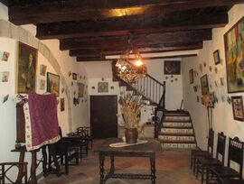 PRECIOSA CASA EN RUBIELOS DE MORA.