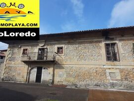 LOREDO. Casa señorial para rehabilitar.