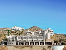 Chalets de lujo de estilo moderno  en Torrox Costa.