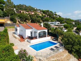 CHALET EN CALONGE, GIRONA.   CON LICENCIA TURÍSTICA