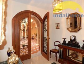 EXCLUSIVIDAD Y LUJO EN PLENO CENTRO DE VERA