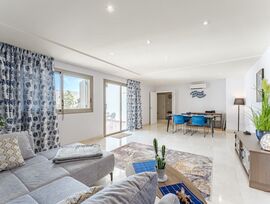 Excepcional Dúplex de Dos Dormitorios en el Prestigioso Magnolia Golf Resort, La Caleta