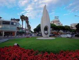 Edificio entero con 3 plantas