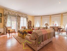 MAGNIFICO CHALET JUNTO PABLO RADA