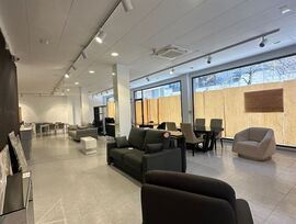 LOCAL COMERCIAL EN VENTA O ALQUILER EN PLENO CENTRO DE ROSES