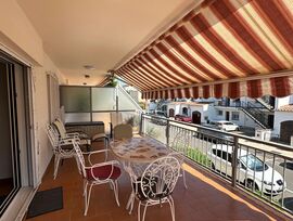 ENCANTADOR APARTAMENTO A 150M DE LA PLAYA EN SALATAR ROSAS