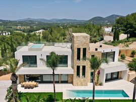 Preciosa Villa de nueva construcción en Roca Llisa