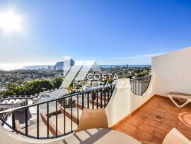 Apartamento en Venta en Calpe con Vistas Panorámicas y Terraza