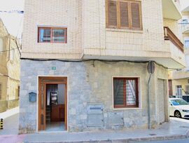 LOCAL COMERCIAL EN EL CENTRO DE ROJALES