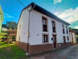 CASA EN VENTA CON PARCELA EN ZONA DE PRAVIA, ASTURIAS